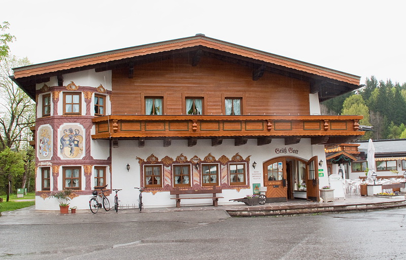 Haus  Südtirol IMG_2499 als Smart-Objekt-1 Kopie.jpg - Am anderen Morgen entschieden wir uns wegen weiteren schlechten Wettervorhersagen nach Deutschland zurück zu fahren. Auf einem sehr schönen Campingplatz in Krün ( nähe Mittenwald ) wollten wir ein paar Tage bleiben.